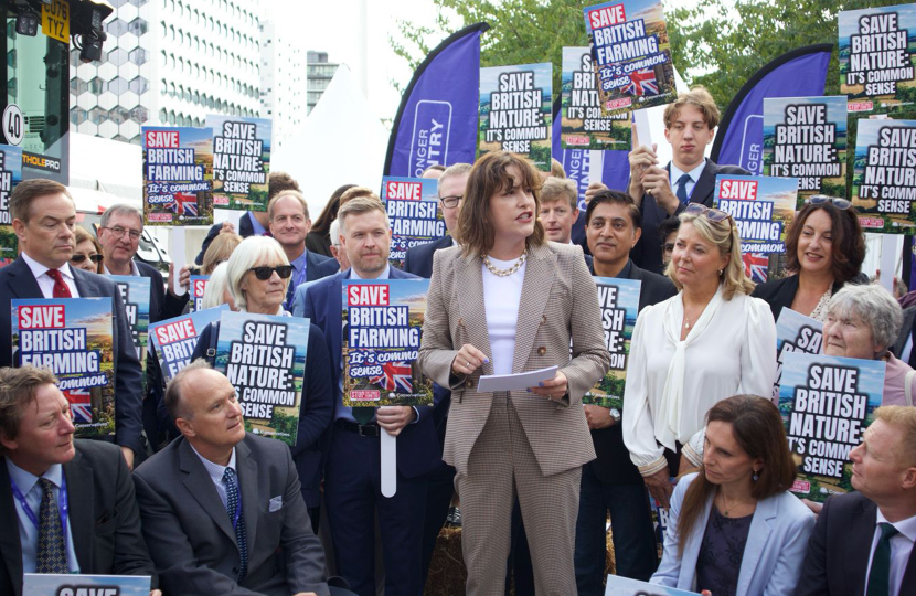Conservatives host rally to back farmers 
